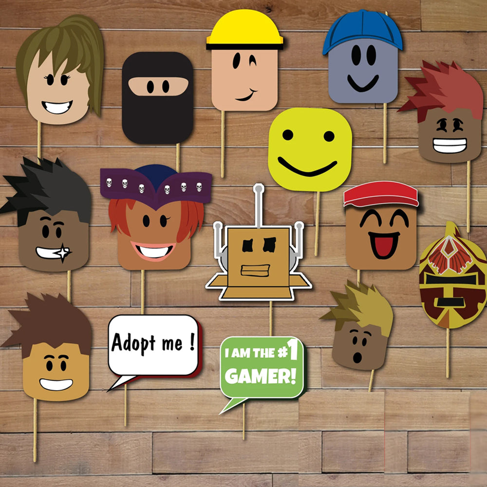 ROBLOX PHOTO BOOTH PROPS SET 15 COUNT MATTEO PARTY